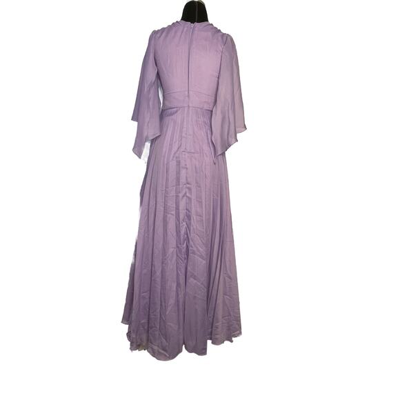 Vintage 1970s Lavender Pleated Maxi Dress with Flutter Sleeves – Size XS/S - Picture 2 of 16